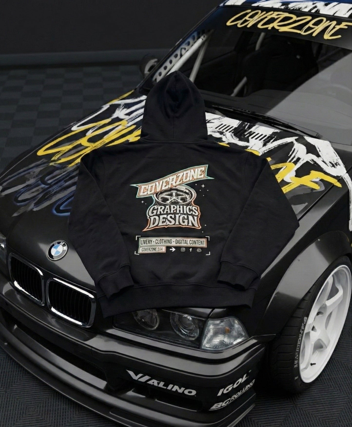 Sweat capuche noir VS-KF